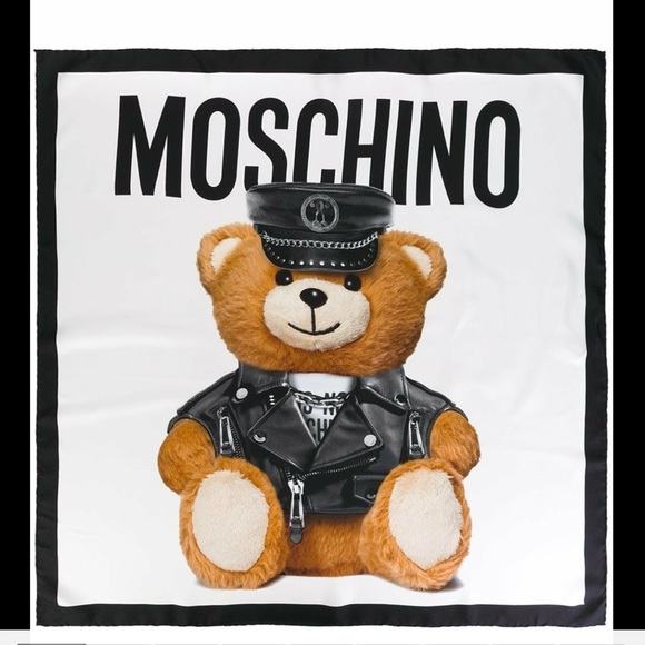 moschino teddy scarf